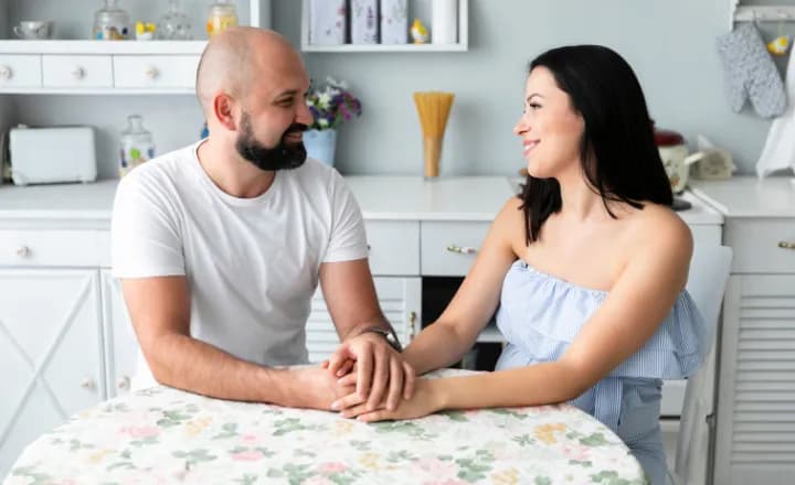 Top sexologist doctors in India - Couple consultation at sexual health clinic
